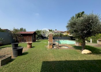 Foto 47 - Terraced Villa Via A. Manzoni
 
110s, Leno - photo 47