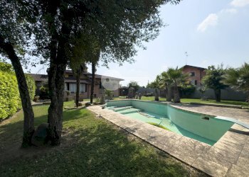 Foto 52 - Terraced Villa Via A. Manzoni
 
110s, Leno - photo 52