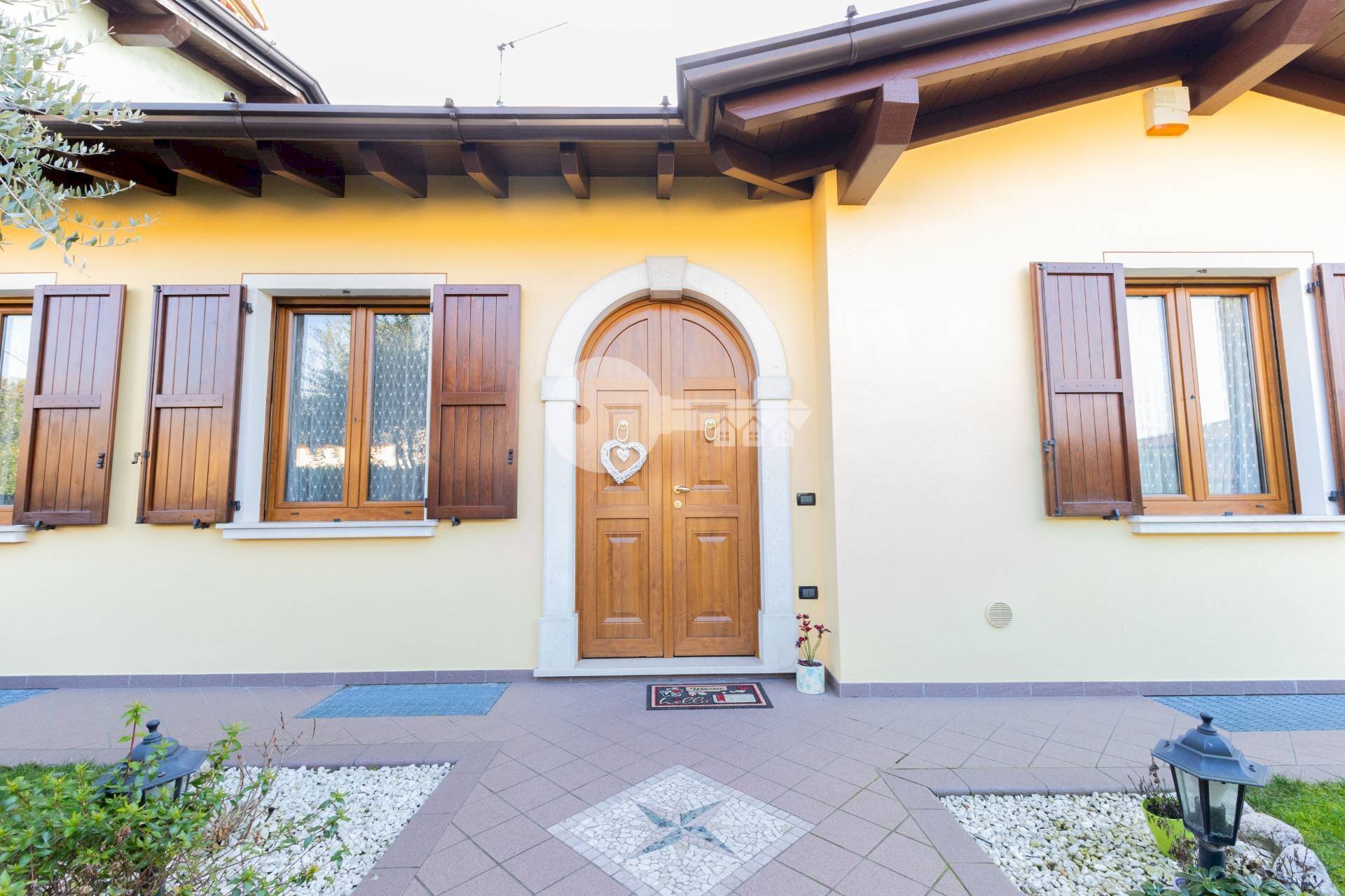 Foto 1 - Casa semi indipendente Via Grazia Deledda
 
10, Ghedi - foto 1