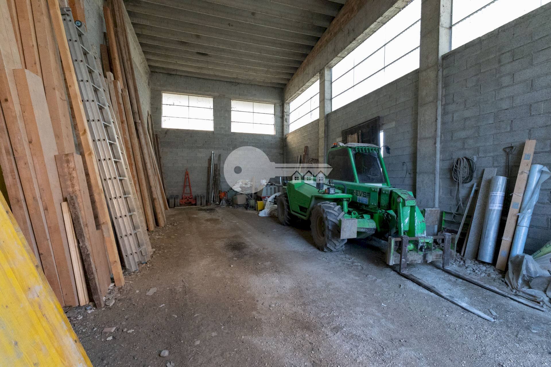 Foto 3 - Magazzino VIA CANOSSI
 
19, Pralboino - foto 3