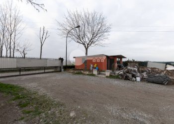 Foto 3 - Capannone Via Ugo Foscolo
 
snc, Ghedi - foto 3