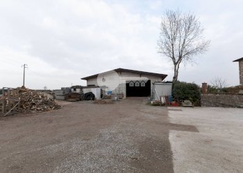 Foto 5 - Capannone Via Ugo Foscolo
 
snc, Ghedi - foto 5