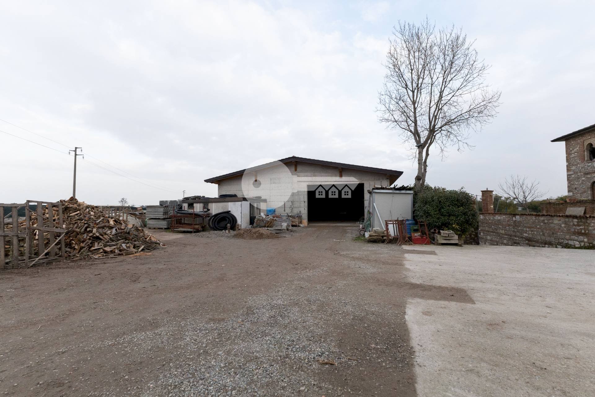 Foto 3 - Magazzino Via Ugo Foscolo
 
snc, Ghedi - foto 3