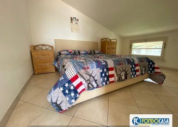 camera matrimoniale - Appartamento via tonaboni, Massa - foto 14