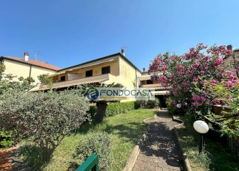 esterno - Appartamento viale xxv aprile, Luni - foto 1