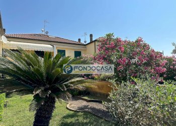 esterno - Appartamento viale xxv aprile, Luni - foto 8