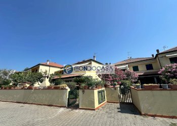 esterno - Appartamento viale xxv aprile, Luni - foto 10