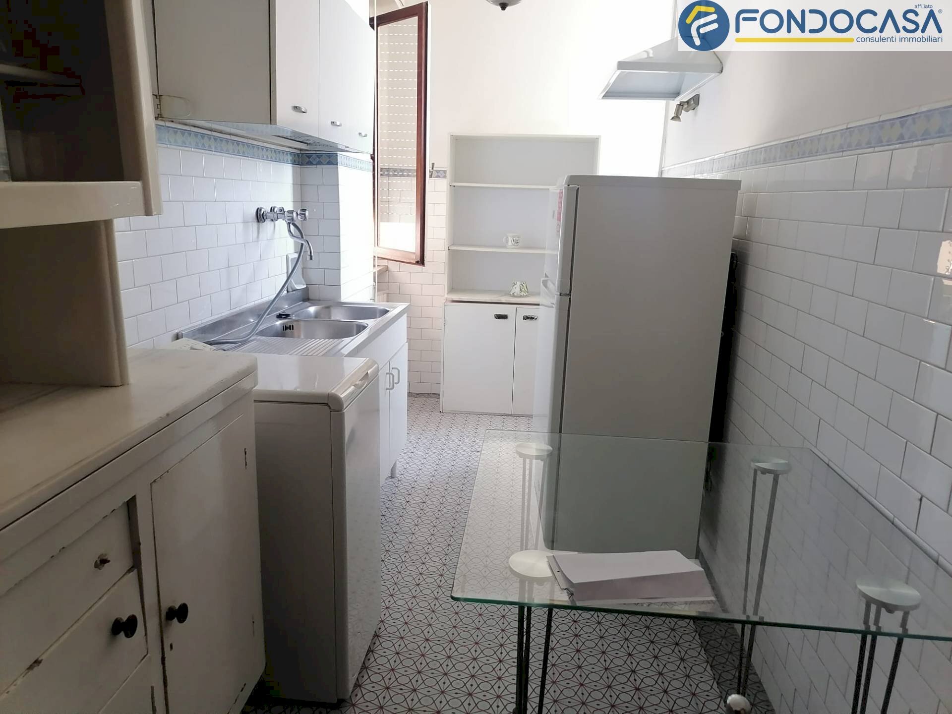 cucina - Quadrilocale via Galileo Galilei, Massa - foto 3