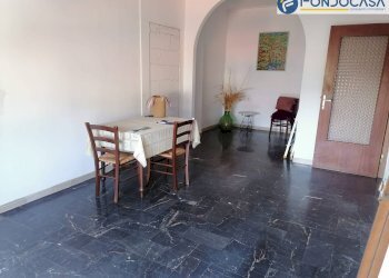 soggiorno - Four-room apartment via Galileo Galilei, Massa - photo 6