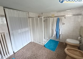 bagno in taverna - Villa via comano, Carrara - foto 37