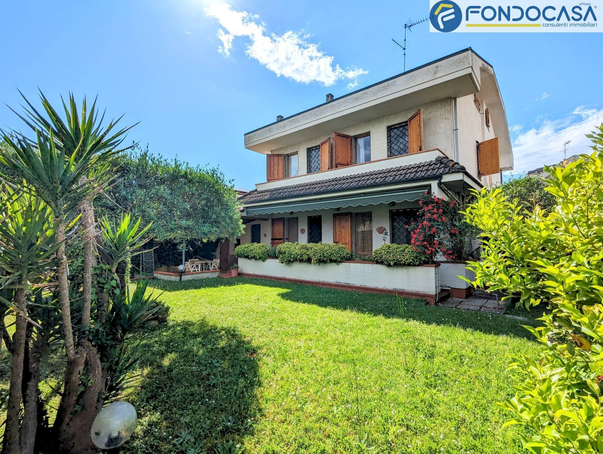 esterno - Casa semi indipendente Via Foce Morta
 
16, Montignoso - foto 1