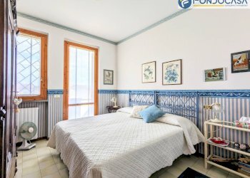 camera matrimoniale 2 - Casa semi indipendente Via Foce Morta
 
16, Montignoso - foto 21