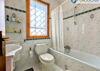 bagno P1 - Casa semi indipendente Via Foce Morta
 
16, Montignoso - foto 26