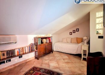 camera matrimoniale 3 - Casa semi indipendente Via Foce Morta
 
16, Montignoso - foto 30