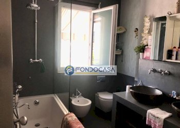 bagno padronale - Attico Viale XX Settembre, Carrara - foto 16