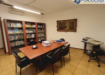 prima camera matrimoniale - Quadrilocale via mazzini, Carrara - foto 11