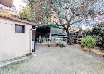 corte esterna - Bilocale Via Quercioli
 
254, Massa - foto 11