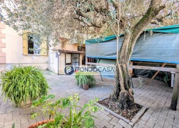 corte esterna - Bilocale Via Quercioli
 
254, Massa - foto 12