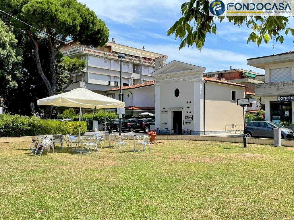 esterno - Attività Commerciale Via
24/D, Massa - foto 3