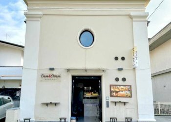 esterno - Attività Commerciale Via
24/D, Massa - foto 2