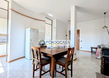soggiorno - Three-room apartment Via Magliano
 
12, Massa - photo 6