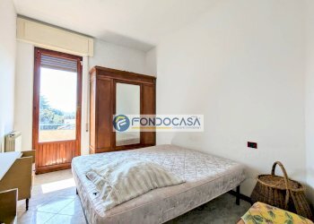 camera da letto - Three-room apartment Via Magliano
 
12, Massa - photo 16