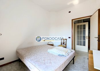 camera da letto - Three-room apartment Via Magliano
 
12, Massa - photo 17