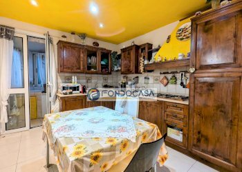 cucina abitabile - Four-room apartment Via Rocca
 
21, Massa - photo 3