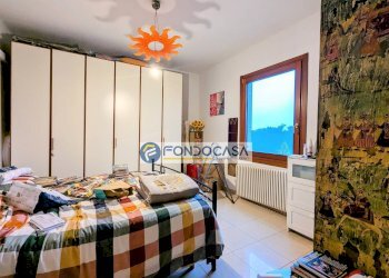 camera matrimoniale 2 - Four-room apartment Via Rocca
 
21, Massa - photo 18