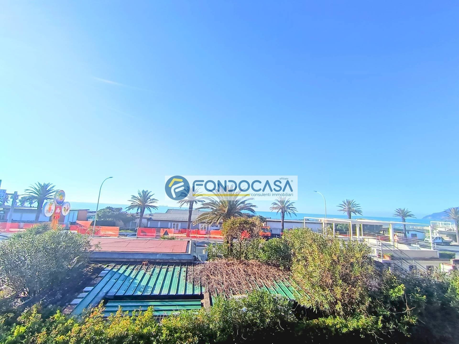 vista mare - Three-room apartment viale cristoforo colombo, Carrara - photo 1