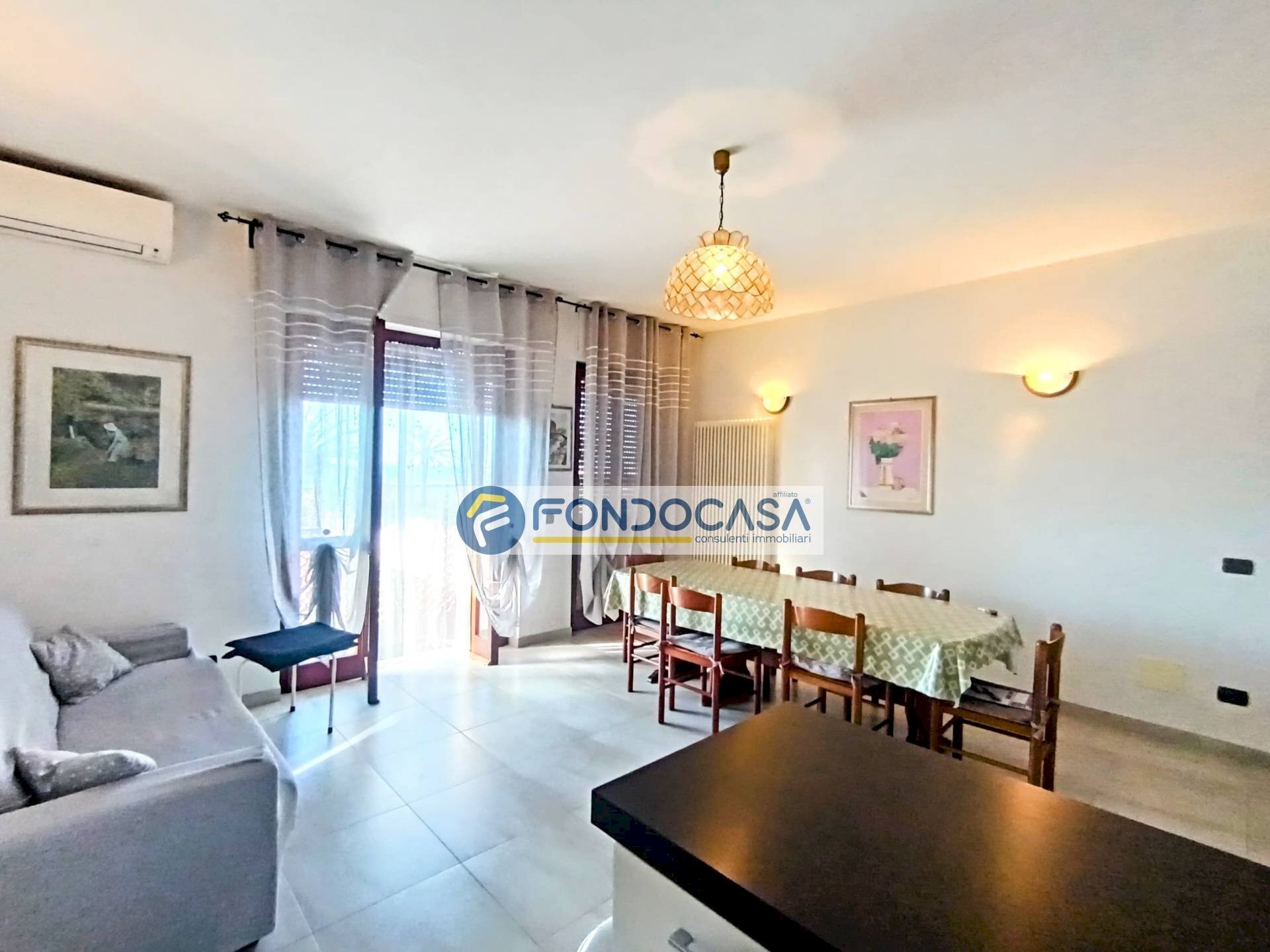 soggiorno con angolo cottura - Three-room apartment viale cristoforo colombo, Carrara - photo 2