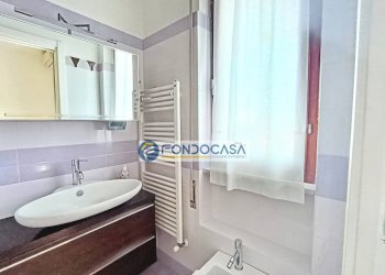 bagno padronale - Three-room apartment viale cristoforo colombo, Carrara - photo 17