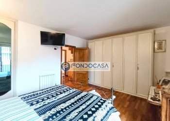 prima camera matrimoniale - Villa a Schiera via podenzana, Carrara - foto 17