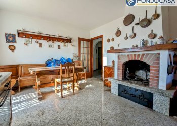 cucina abitabile - Villa Via Marmolada
 
2, Luni - foto 11