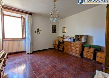 camera matrimoniale - Villa Via Marmolada
 
2, Luni - foto 25