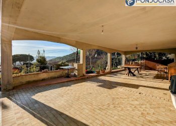 portico - Villa Via Marmolada
 
2, Luni - foto 41