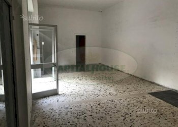 Foto 3 - Locale Commerciale VIA PIERANTONI, Santa Maria Capua Vetere - foto 3