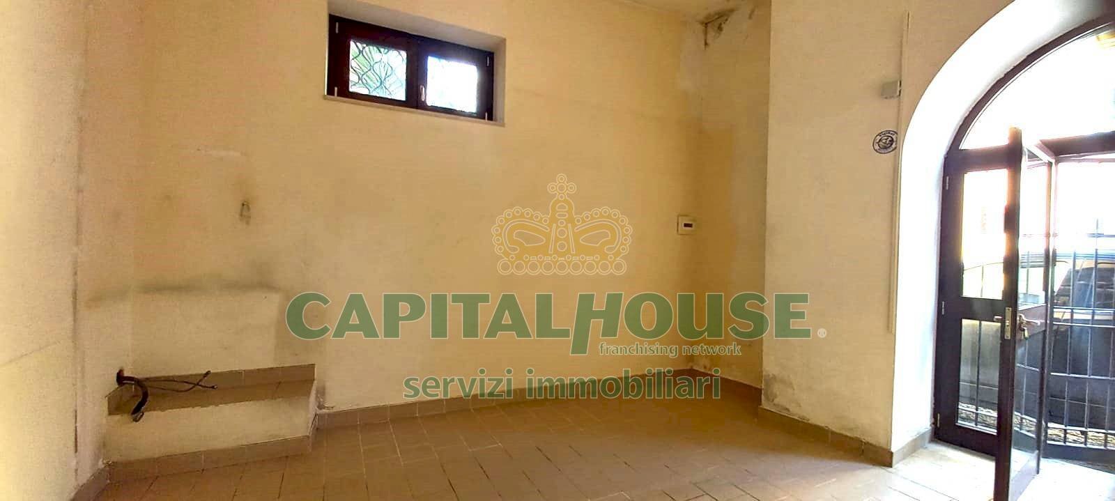 Foto 3 - Locale Commerciale corso gran priorato di malta, Capua - foto 3