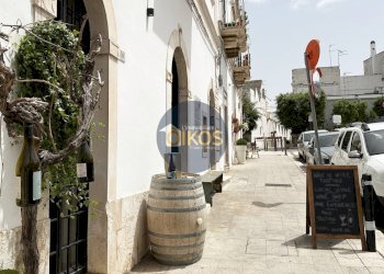 Foto 10 - Commercial Premises Piazza Aldo Moro
 
50, Locorotondo - photo 10