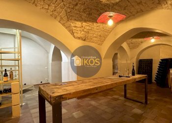 Foto 31 - Commercial Premises Piazza Aldo Moro
 
50, Locorotondo - photo 31