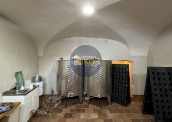 Foto 49 - Commercial Premises Piazza Aldo Moro
 
50, Locorotondo - photo 49