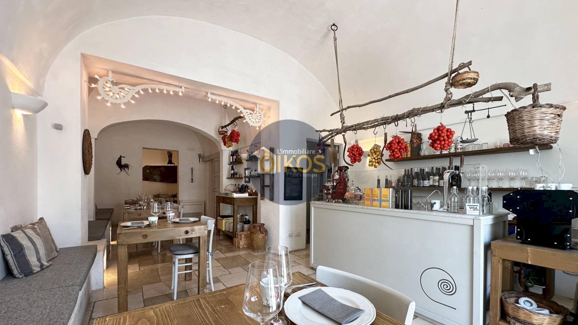 Foto 1 - Attività Commerciale Piazza Vittorio Emanuele
 
39, Monopoli - foto 1