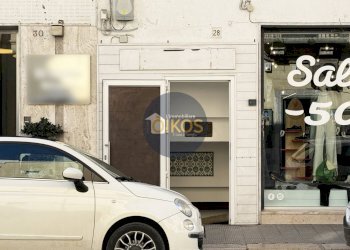 Foto 2 - Commercial Premises Via Pompeo Sarnelli
 
28, Polignano a Mare - photo 2