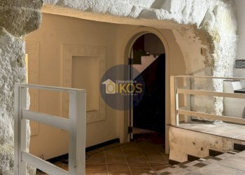 Foto 12 - Commercial Premises Via Pompeo Sarnelli
 
28, Polignano a Mare - photo 12