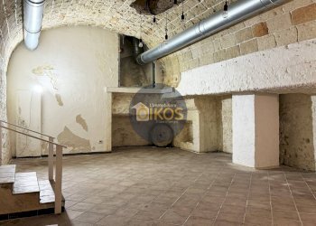 Foto 19 - Commercial Premises Via Pompeo Sarnelli
 
28, Polignano a Mare - photo 19