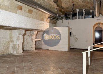 Foto 22 - Commercial Premises Via Pompeo Sarnelli
 
28, Polignano a Mare - photo 22