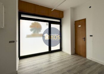 Foto 1 - Commercial Premises Via Della Conciliazione
 
43, Putignano - photo 1