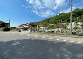 Foto 5 - Capannone via europa
 
22, Leggiuno - foto 5