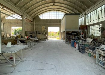 Foto 8 - Capannone via europa
 
22, Leggiuno - foto 8
