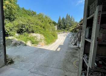 Foto 16 - Capannone via europa
 
22, Leggiuno - foto 16